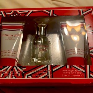 New Tommy girl set!